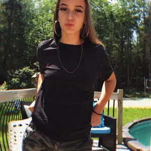 Meet your Posher, Lily